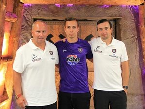 2. Liga: Aue verpflichtet Hertha-Angreifer - Pronitschew (M.) unterschreibt bei Erzgebirge Aue