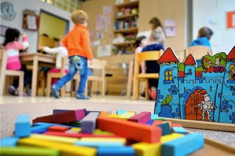 20.800 Kita-Fachkräfte fehlen: Sachsen belegt bei Studie einen der letzten Plätze - Eltern wünschen sich, dass die Fachkräfte in den Kitas mehr Zeit für jedes einzelne ihrer Kinder hätten. 