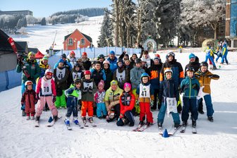 20 Jahre Verein Kinder in Zwickau: Ein Jubiläum voller Kinderfreuden bei Ski-Event - Die Kinder aus Westsachsen erlebten in Oberwiesenthal ein spannendes Ski-Event.
