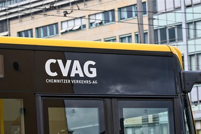Eine gefälschte CVAG-Monatskarte umtauschen lassen? Ein Mann hat es versucht und steht nun vor Gericht