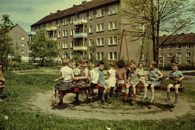 Kinder im Bereich der Lichtensteiner Felstraße in den 1960er-Jahren.