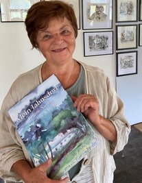 Brigitte Nicolai stellt derzeit in der früheren Gaststätte aus. 