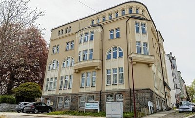 In dieses Eckhaus an der Rosa Luxemburg Straße in Auerbach soll die Schule für Hauswirtschaft einziehen.