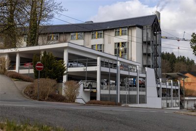 Vor allem in Parkhäusern geht es meist sehr eng zu – erst recht, wenn diese schon älter sind.