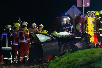Der Seat musste aufgeschnitten werden, um den Fahrer befreien zu können.