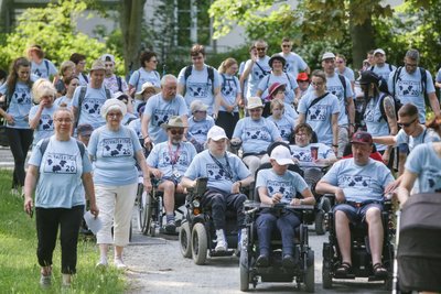 Der Arbeiter-Samariter-Bund prüft regelmäßig mit einer Rollitour die Stadt auf Barrierefreiheit.