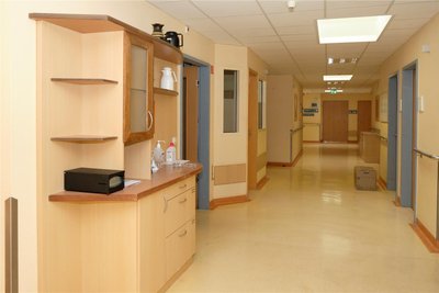 Hier soll im Bereich der einstigen Station 7 der Empfangstresen für die Patienten der Gynäkologie und Urologie entstehen.