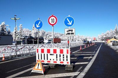 Kontrollen am Grenzübergang Reitzenhain