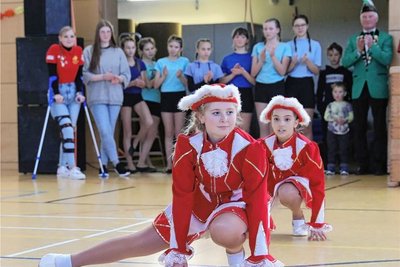 Tanzgarden - wie hier von der Carnevals-Vereinigung Stollberg beim Kinderfasching - gehören in jedes Programm. 