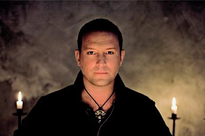 Björn Casapietra - Sänger.