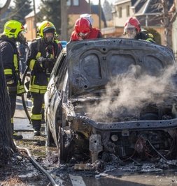 In Grumbach entzündete sich ein Pkw. 