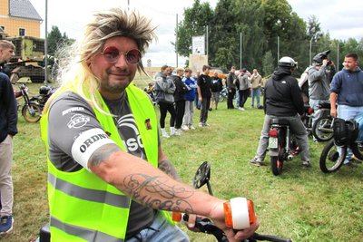 Ronald Scholz ist mit seiner gepflegten Schwalbe KR 52 aus Geringswalde herübergekommen.