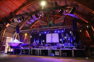 Nach zweijähriger Pause soll bei den Stelzenfestspielen bei Reuth wieder die legendäre Klangperformance "Landmaschinensinfonie" erklingen. (Archivbild) 