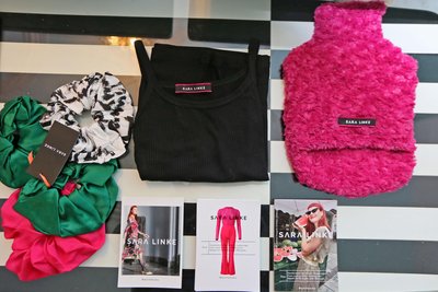 Scrunchies, Tops, Wärmflaschenbezüge: Sara Linke macht nicht nur Glitzerhosen und lange Kleider.