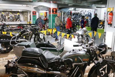 Für die beiden Italiener stellte das Enduro-Museum in Zschopau Neuland dar.