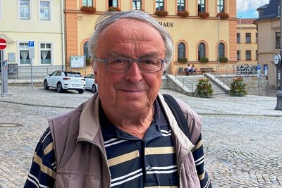 Günter Hofmann, aus Mylau stammender Autor zeitgeschichtlicher Bücher.