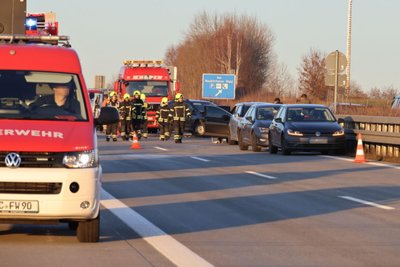 Die A 72 ist eine Pendlerstrecke, die am Freitag- und Sonntagnachmittag stark befahren ist.