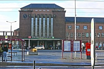 200 Millionen Euro für Umbau des Zwickauer Hauptbahnhofes: Nur das Hauptgebäude bleibt, wie es ist - Der Zwickauer Hauptbahnhof wird ab 2028 zur Großbaustelle. Gleise, Tunnel und Bahnsteige werden umgebaut.