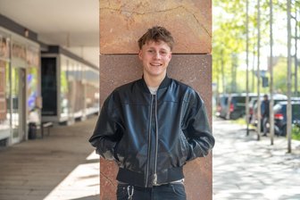 2010: Bruno Erfurt liebt es, andere mit Essen glücklich zu machen - Bruno Erfurt ist 16 Jahre alt - und kocht leidenschaftlich gern.