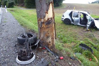 21-Jähriger stirbt bei Unfall auf der B 169 im Vogtlandkreis - 