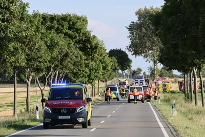 Der schwere Verkehrsunfall ereignete sich auf der B 95 zwischen Annaberg-Buchholz und Kühberg.