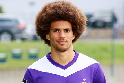 Note 4,0.Der FC Erzgebirge hatte Fabisch vor der Saison verpflichtet, nachdem er den Mittelfeldspieler bereits eine längere Zeit beobachtet hatte. Doch in Aue kam Fabisch zunächst gar nicht zum Zuge. Über die Rolle des Dauerreservisten kam der 23 Jahre alte Fußballer erst hinaus, als Jens Härtel die Spieler ausgingen. Seine Leistungen waren sehr schwankend.