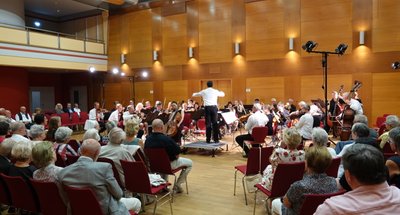 Nach langer Pause hat das Collegium Musicum Werdau innerhalb der Reihe der Rathauskonzerte in der Stadthalle ein Konzert gegeben.