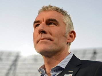 Zittern sich weiter: Mirko Slomka und Hannover