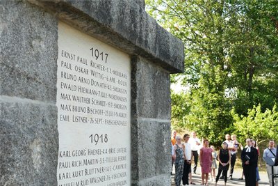 Die Namen der 80 Grünhainichener, die im Ersten Weltkrieg gefallen sind, sind nun wieder klar und deutlich zu lesen.