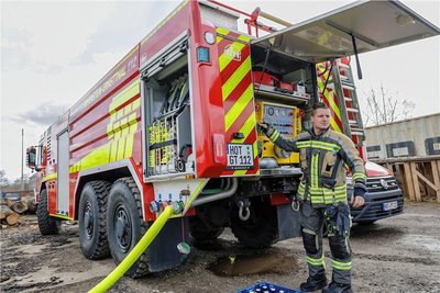 Die Feuerwehr war mit dem Tanklöschfahrzeug am Bahnhof. 