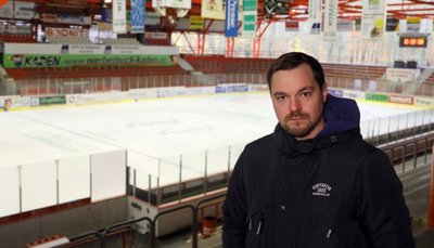 Eispiraten-Geschäftsführer Jörg Buschmann befürchtet Einnahme-Ausfälle im sechsstelligen Bereich. 