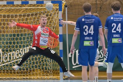 Der Auer Keeper Armis Priskus hat sich zur Nummer 1 zwischen den Pfosten entwickelt.