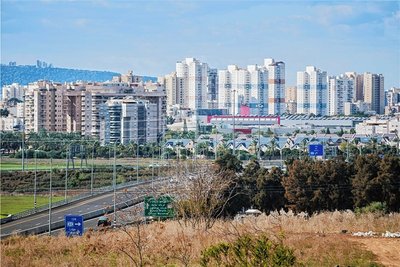 Blick auf Kirjat Bialik. Chemnitz will mit der 40.000-Einwohner-Stadt im Norden Israels noch in diesem Jahr einen Vertrag über eine Städtepartnerschaft unterzeichnen. 