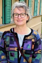 Kerstin Pönisch ist eine von zwei Sozialarbeiterinnen im Hospiz. Sie sagt: Familie und Freunde, aber auch persönliche Fähigkeiten und Erinnerungen sind eine große Ressource, wenn man sich mit dem eigenen Tod auseinandersetzen muss.