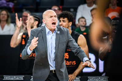 War von Beginn an auf 180: Niners-Trainer Rodrigo Pastore.