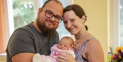 Für Jakob und Silvia Wachter ist Tochter Milena die größte Freude. Obendrein war es die 1000. Geburt 2015 im DRK-Krankenhaus.