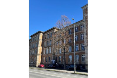 Bandkombinat in der ehemaligen Liebknecht-Schule.
