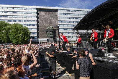 Kraftklub-Konzert 2017 auf der Brückenstraße in Chemnitz.