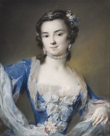 Kokett und geschmückt schaut "Die Tänzerin Barbara Campanini, genannt Barbarina" 1739 von diesem Pastell Carrieras.