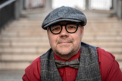 Plauens Gleichstellungsbeauftragter Lars Buchmann lädt zum „Erzählcafé ein.