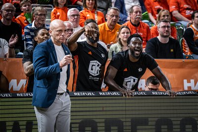 „Wir hatten auch gute Phasen“, sagte Niners-Trainer Rodrigo Pastore. Besonders in den ersten Minuten zeigte sein Team viel Energie und führte mit 20:11.