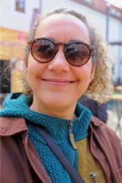 Peggy Richter ist mit ihrer Tochter aus Chemnitz nach Freiberg gefahren, um die Köstlichkeiten auf dem Streetfood-Festival zu probieren.