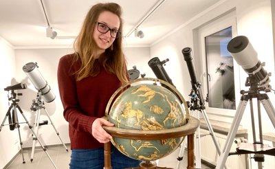 Lisa Vieweg und das Team vom Schneeberger Planetarium legen den Besuchern die Sterne wieder zu Füßen. 