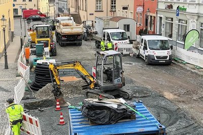 Die Arbeiten im oberen Bereich des Neumarktes haben wieder begonnen. 