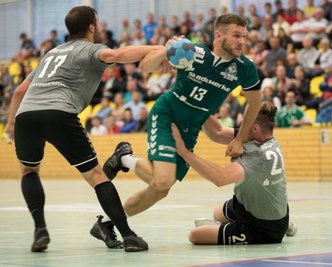 Mit Schwung und Siegeswillen ins letzte Heimspiel: Martin Schettler und seine Teamkollegen von der HSG wollen sich am Samstag gegen Delitzsch bereits Platz 3 in der Meisterrunde sichern. 
