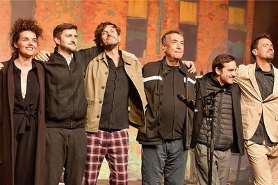 Hubert von Goisern (3. von rechts) und seine Band begeisterten das Publikum.