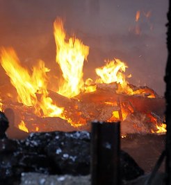Auf einer Brache an der Frankenberger Straße in Chemnitz hat es am Mittwoch gebrannt.