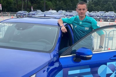 Ein Chemnitzer in Paris: Thoralf Wätzold lebt seit 14 Jahren in der Metropole und kennt sich deshalb dort sehr gut aus. Während der Olympischen Spiele ist er als Fahrer in der ganzen Stadt unterwegs.