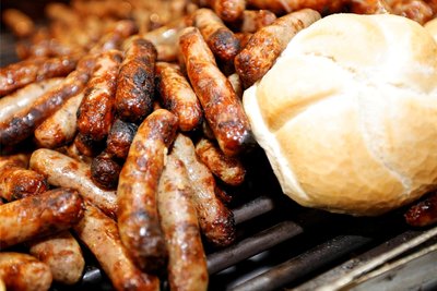In Penig gibt es am 13. Januar beim Wintergrillen der Feuerwehr Leckeres vom Holzkohlegrill.