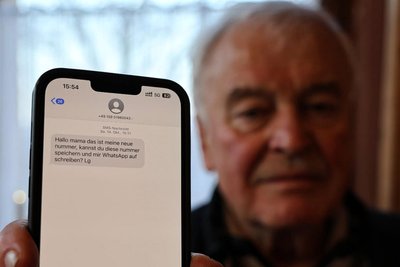 Gerade Nachrichten mit „Hallo Mama...“ versetzen Senioren oft in Angst um die eigenen Kinder.